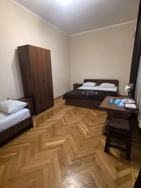 Трехместный номер в центре города
