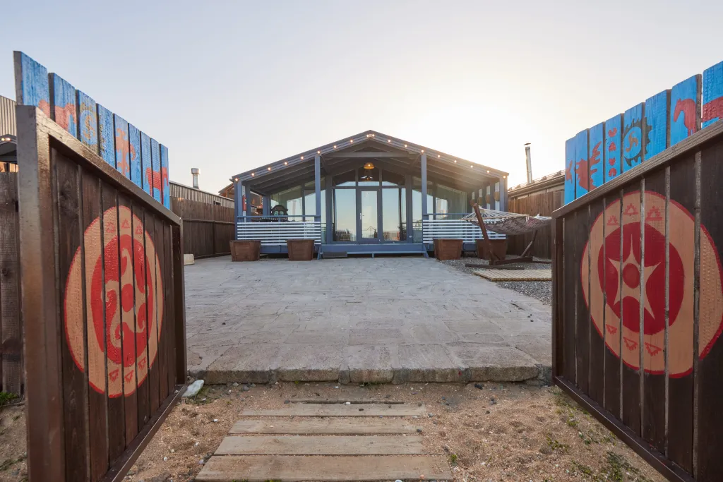 Коттедж Гостевой дом с видом на море на первой береговой линии — аренда посуточно в Избербаш