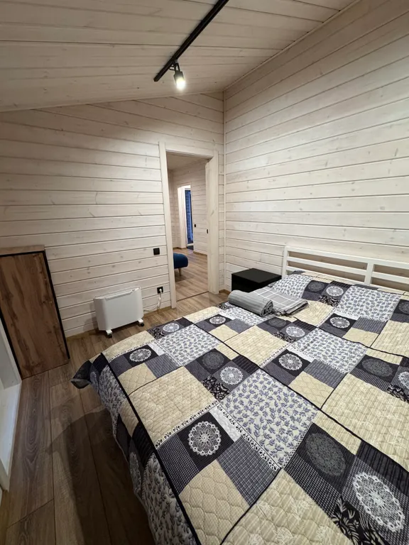 Коттедж Домик на поляне — Светлое