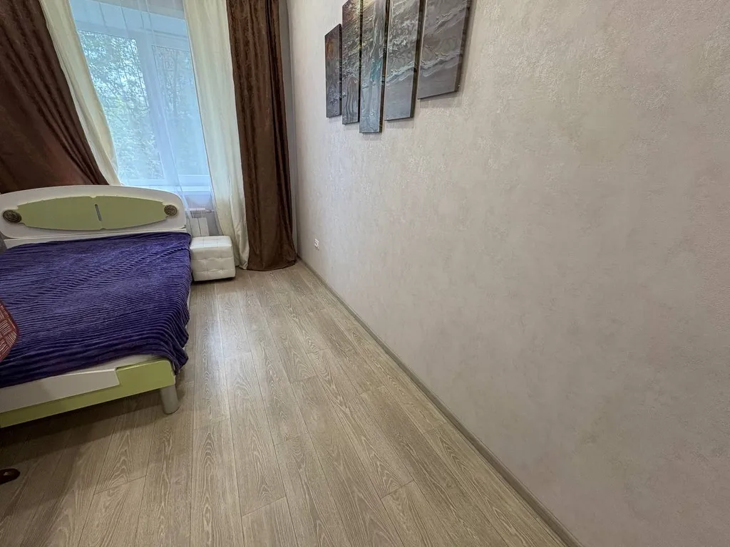 Трёхкомнатная квартира в районе центральная площади