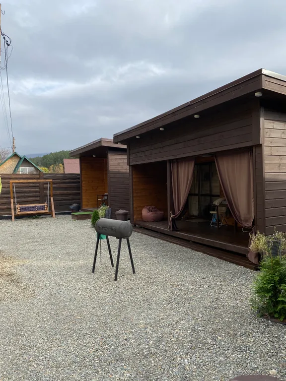 Дом благоустроенный с видом на гору