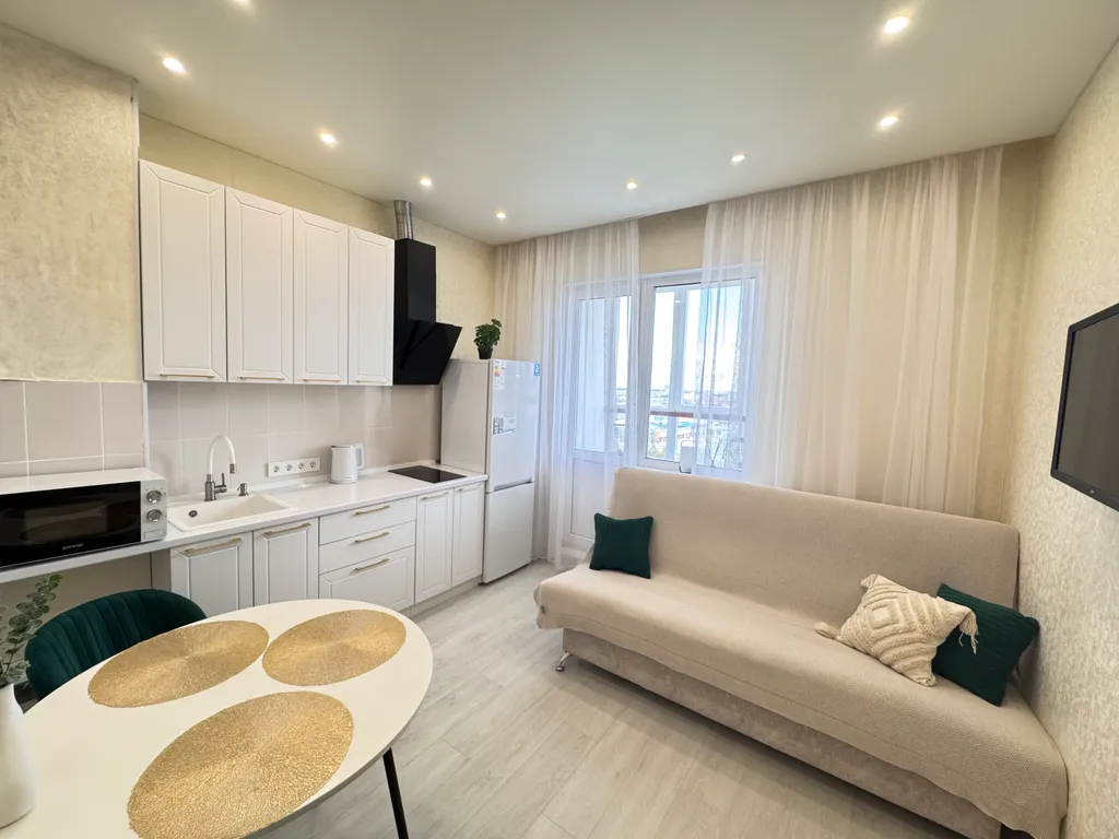 Современная квартирка рядом с ТЦ Аура