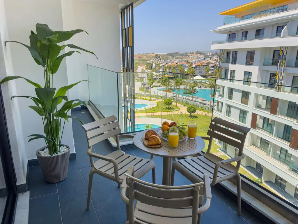 Azura World E с премиум инфраструктурой