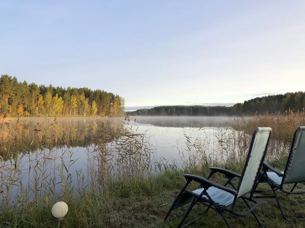 Дом на берегу озера