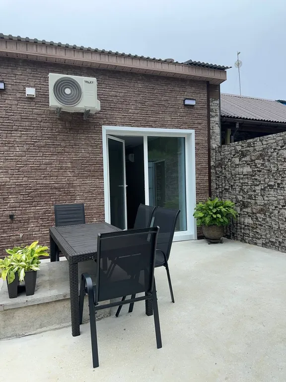 Таунхаус на берегу моря