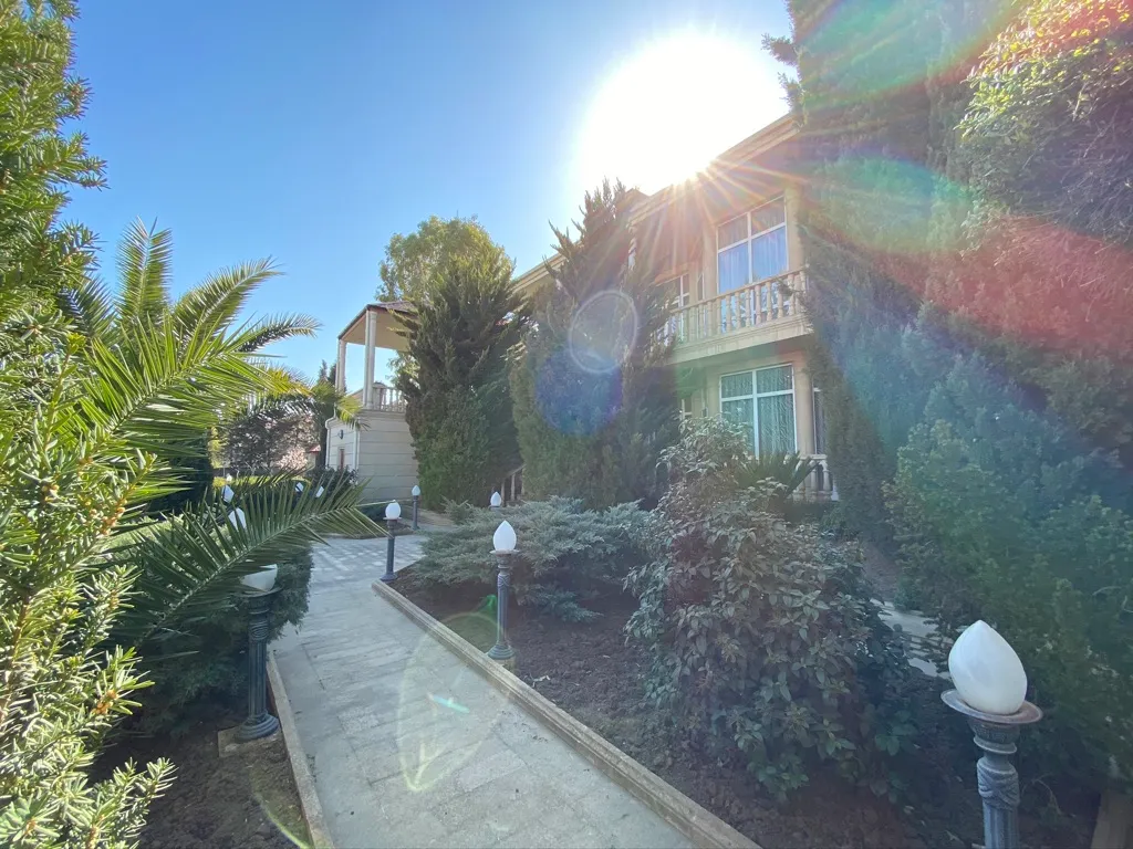 Aymesa вилла с видом на Каспийское море