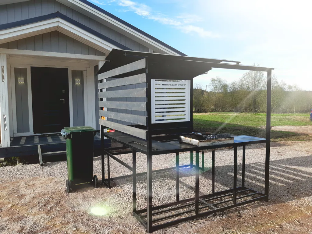 Дом с сауной и террасой