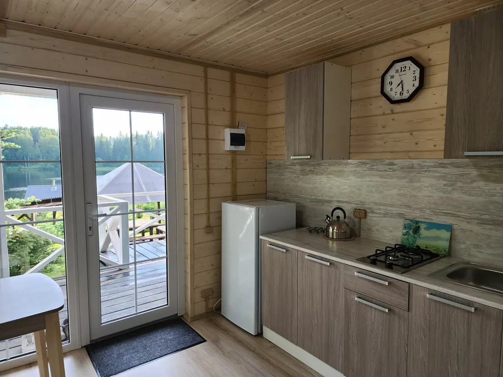 Апартамент с террасой и видом на озеро