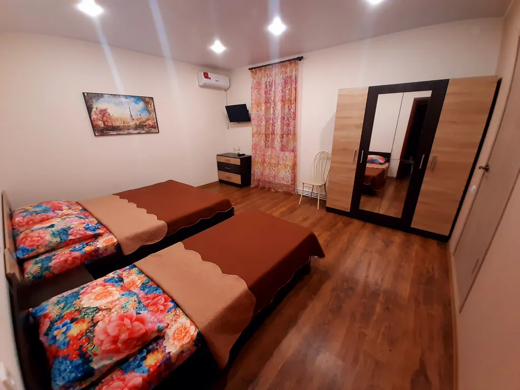 Квартира Комната в частном доме — аренда посуточно в Голубицкая