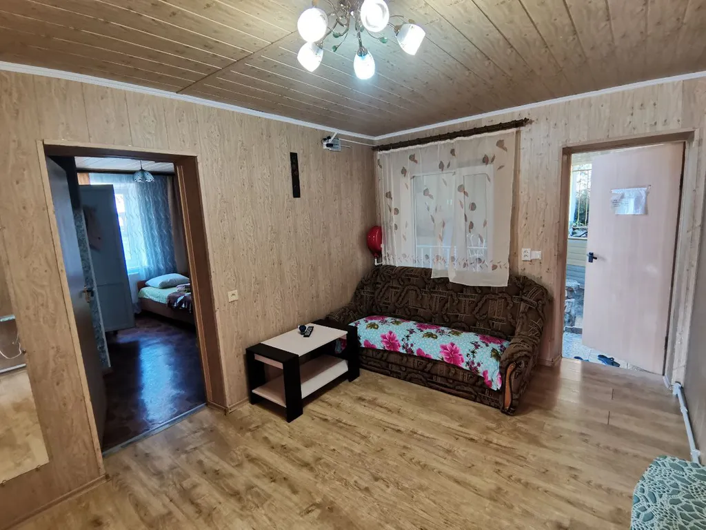 Коттедж Уютный семейный дом — аренда посуточно в Морское