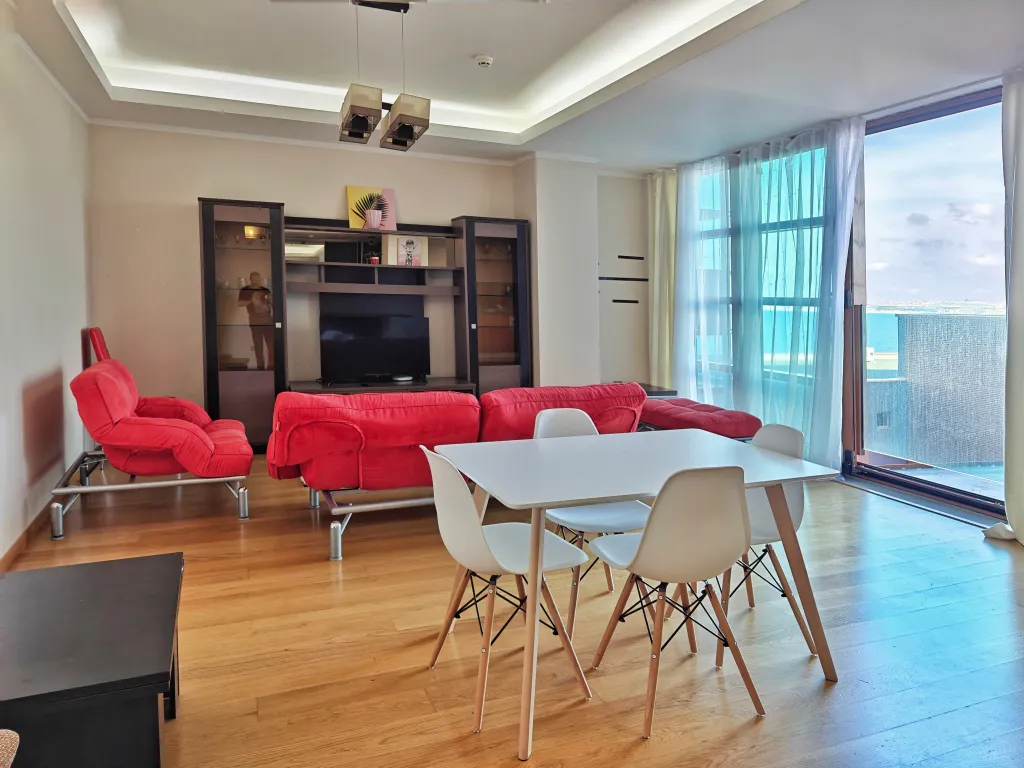 Видовая квартира в Золотой Бухте