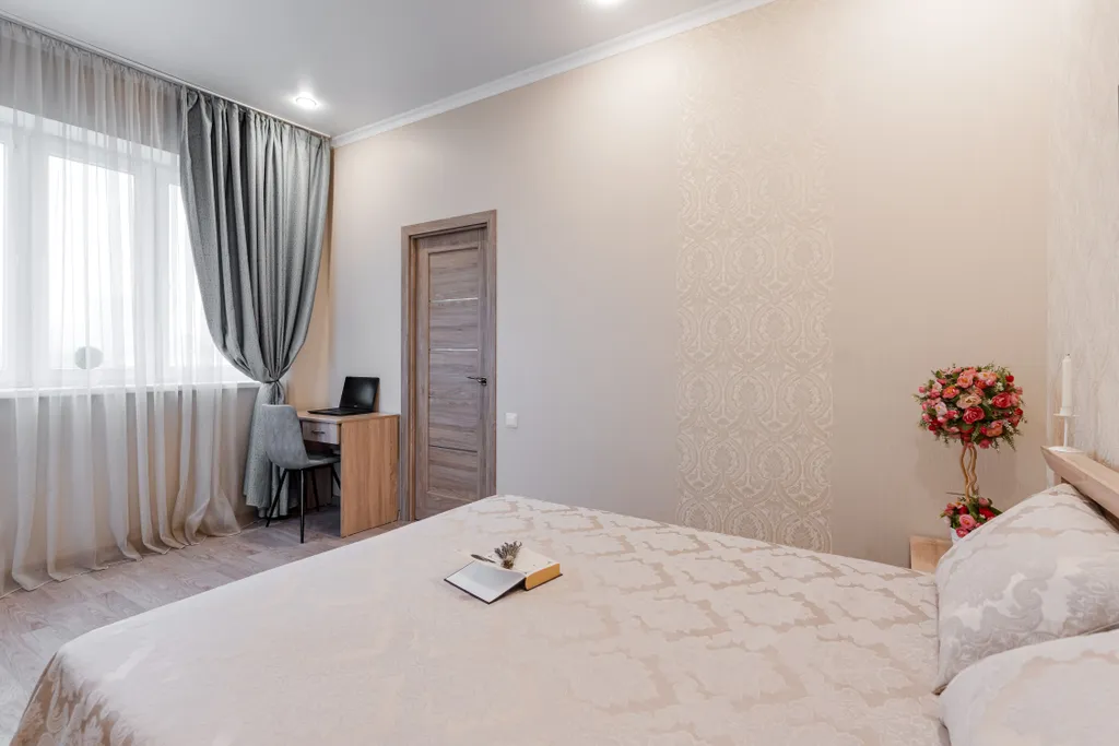 Двушка в центре до 6 человек отчетные документы, ориентир башня париж