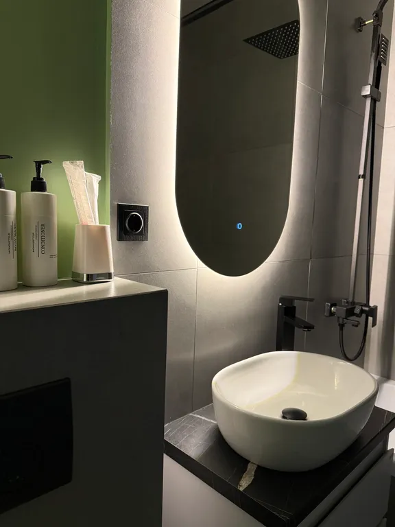 Квартира Квартира Стильная студия в современном ж/к "Метрополис" — Красноярск