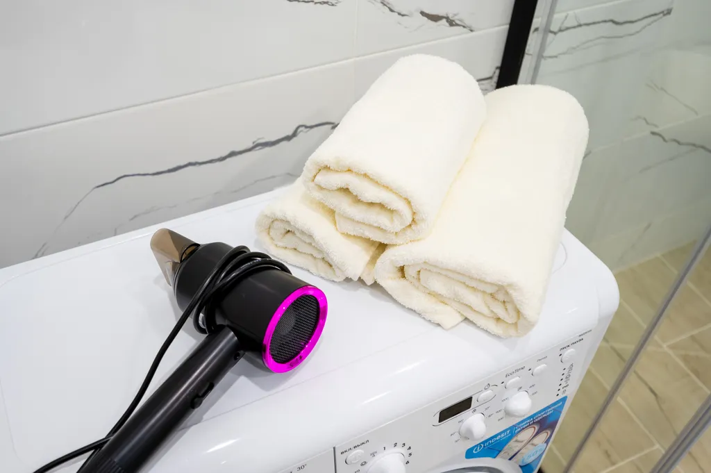 Пpосторная студия с балконом и красивым видом