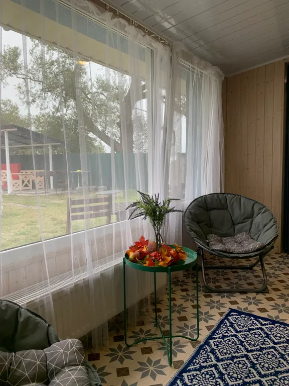 Домик у моря с выходом на залив