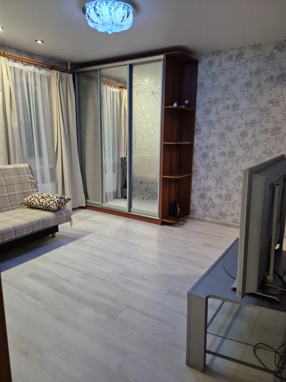 Уютная квартира в расширенном центре — аренда посуточно в Петрозаводск