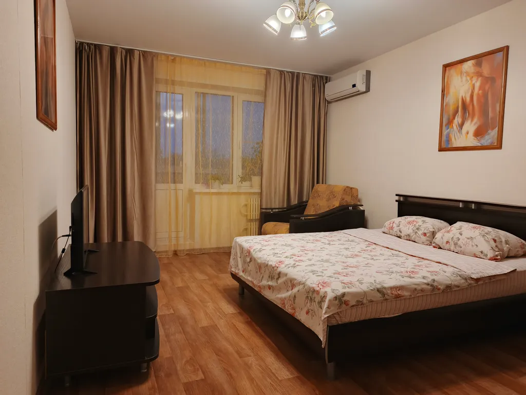 Уютная квартира в  районе ТРЦ Московский проспект — аренда посуточно в Воронеж