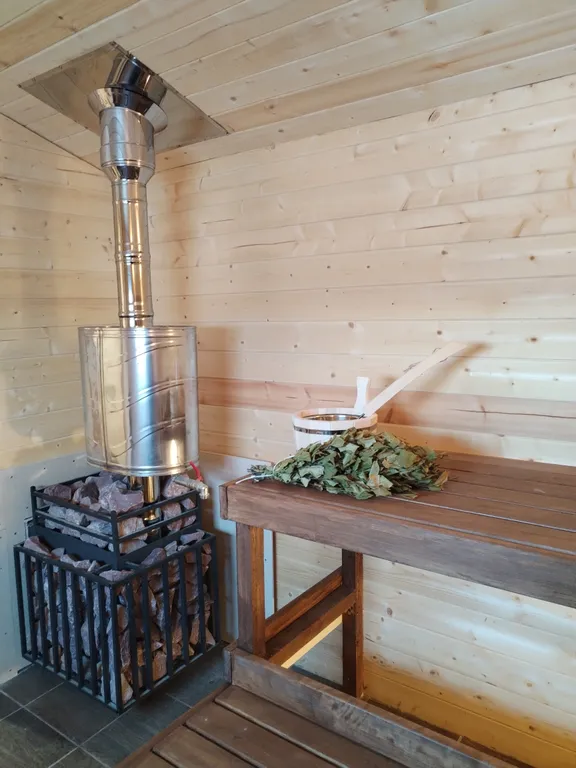 Домик с баней на берегу Ладожского озера