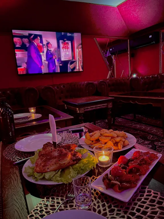 Уютное бунгало в парк-усадьбе Вишня