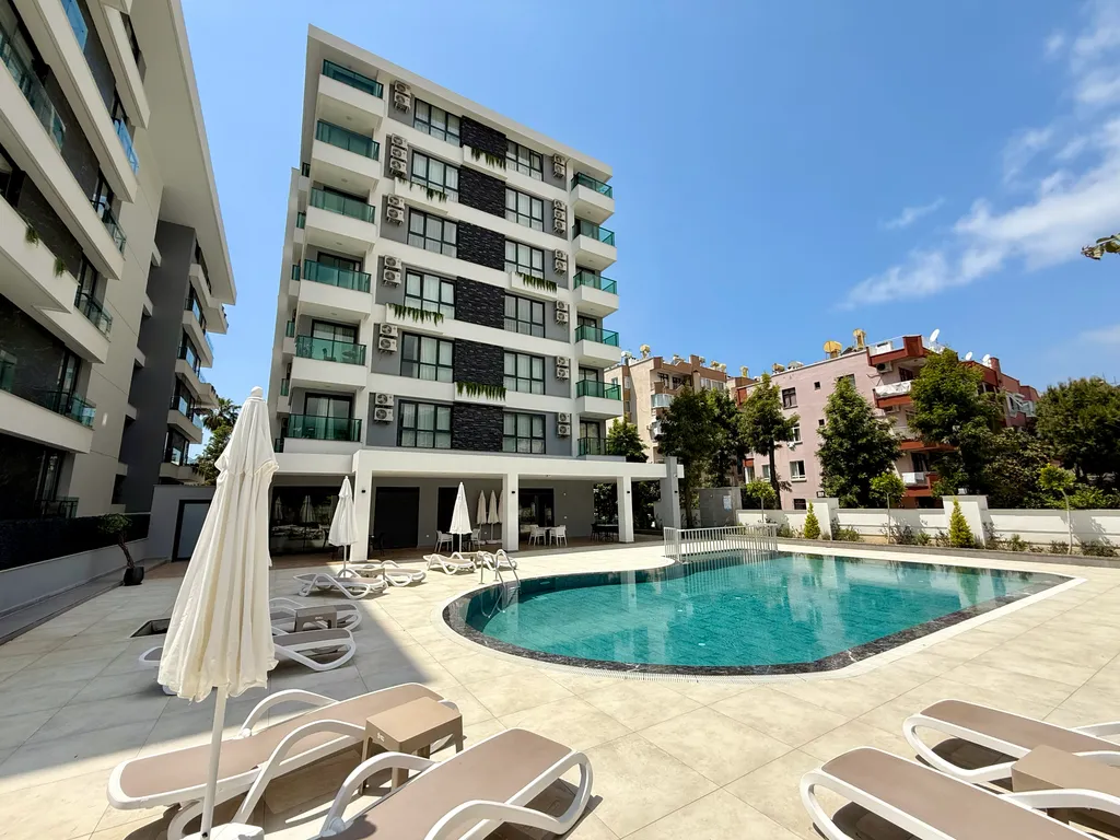 Уютная квартира с видом на горы, пляж Клеопатра