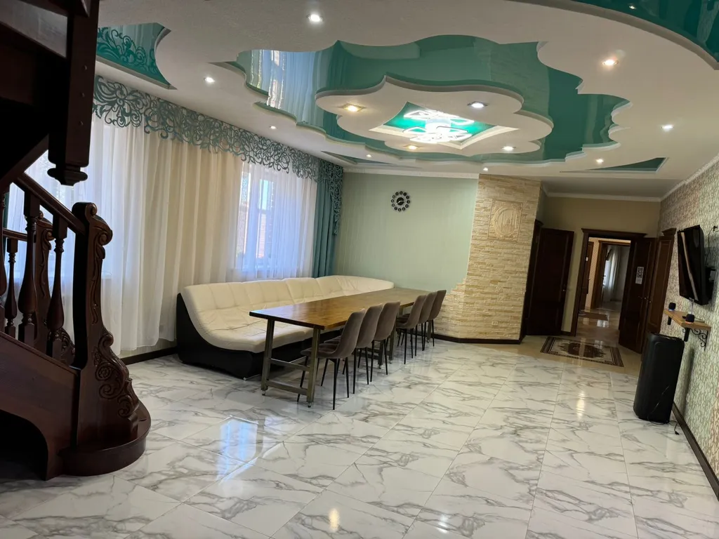 7-комнатный Дом