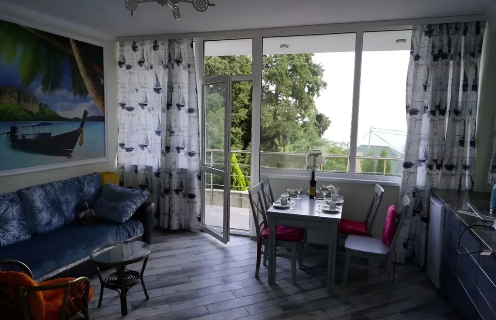 Апартамент с видом на море 301