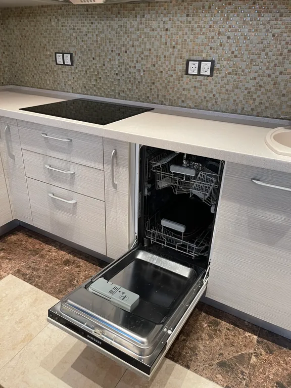 Элитная квартира с джакузи и прекрасным видом на город в самом центре