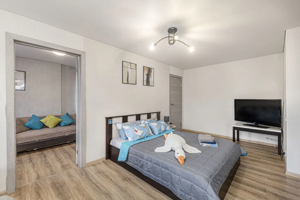 Двухкомнатная квартира в живописном месте у набережной