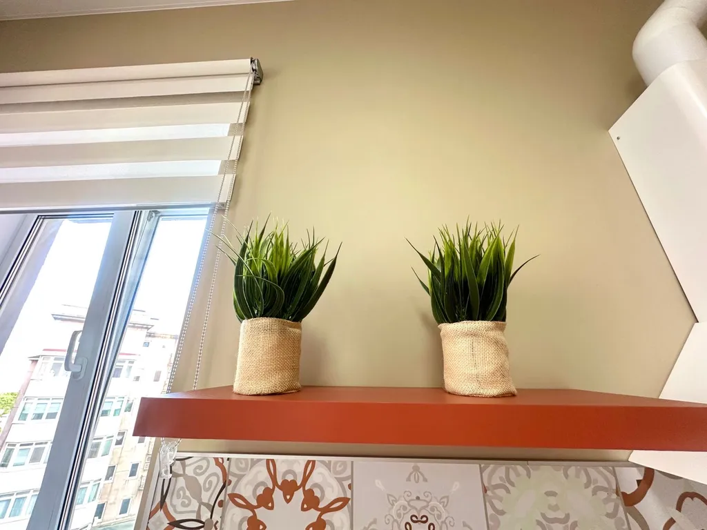 Апартамент с двумя окнами в топовой локации рядом с морем