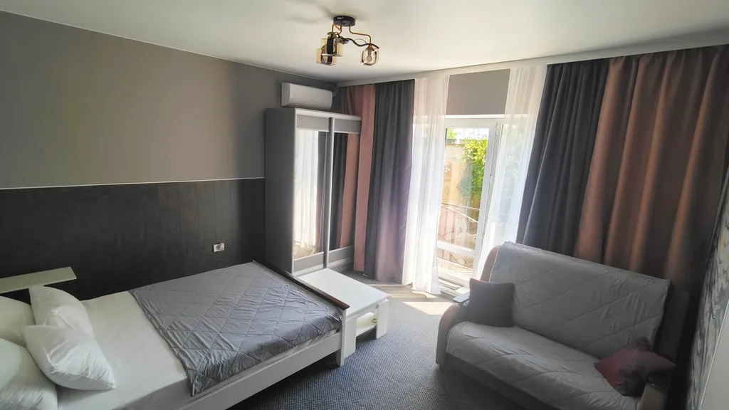 Квартира с террасой — аренда посуточно в Туапсе