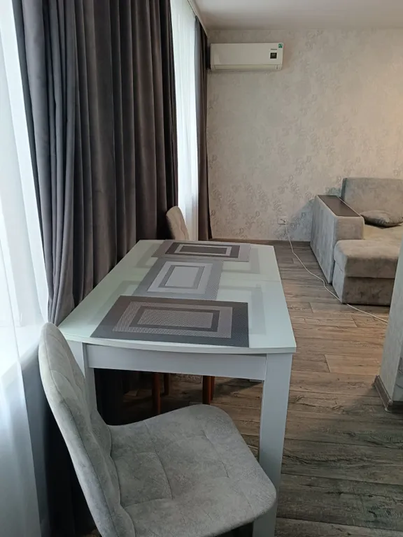 1-комнатная квартира с евроремонтом в центральном районе