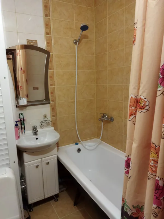 Квартира рядом со свято-троицкой лаврой