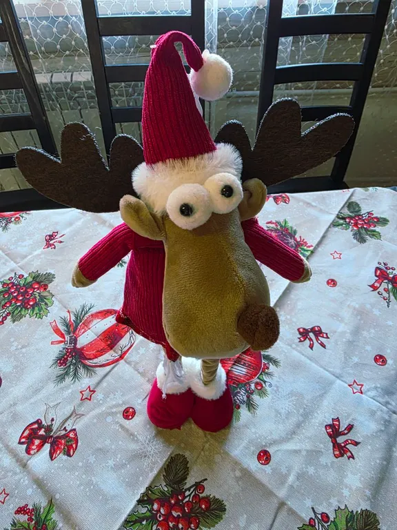 Уютный бревенчатый двухэтажный дом