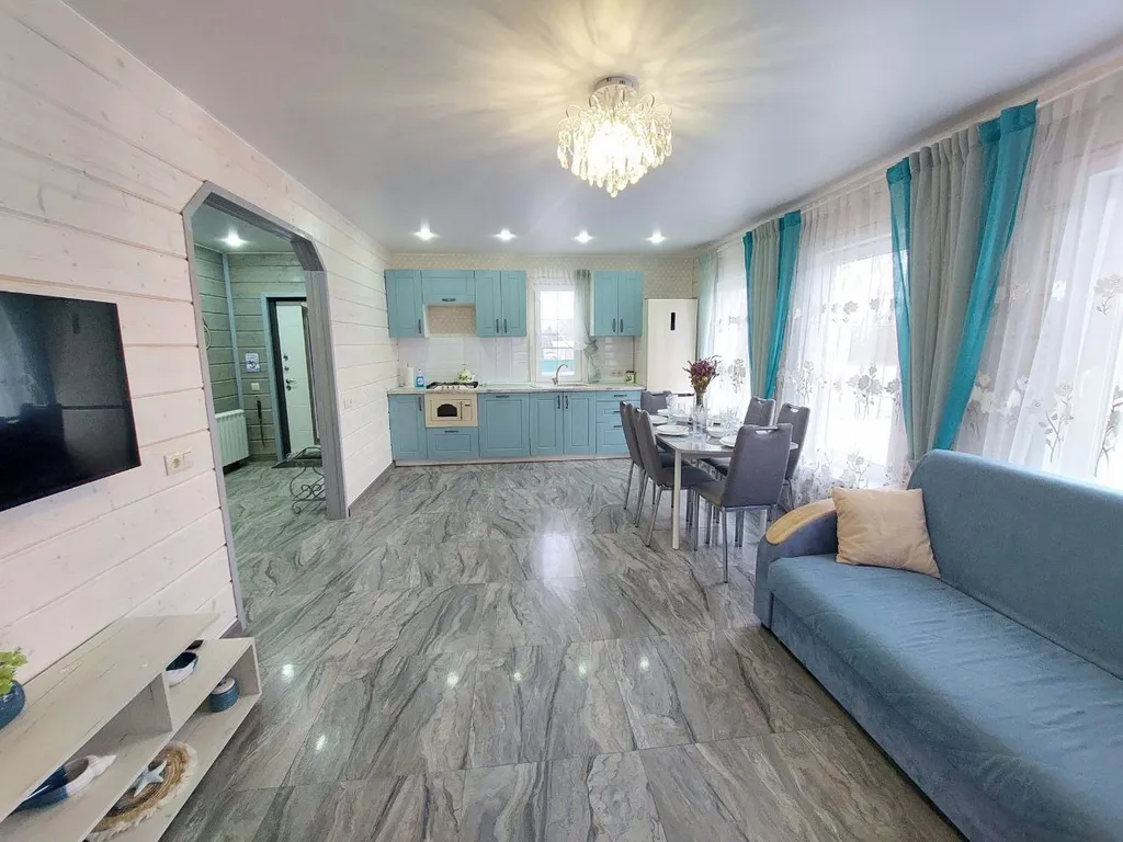 Дом у Плещеева озера в Переславле. 1 линия