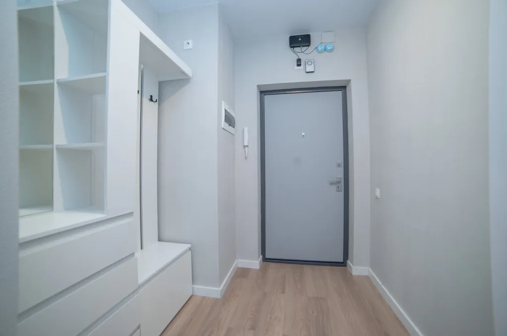 Евродвушка с балконом на Тверитина 41 для 4 гостей