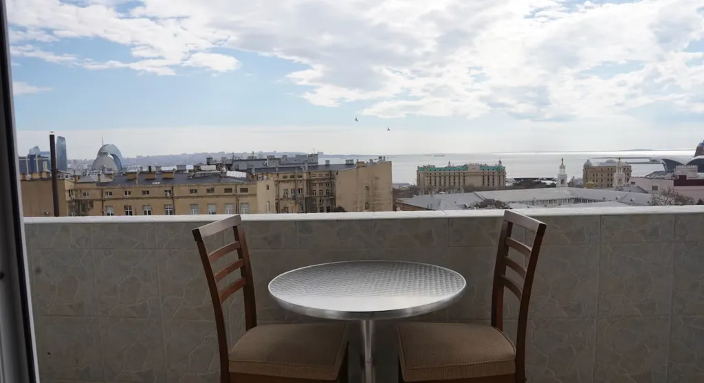 Апартаменты с видом на море около Старого города Ичяри шяхяр