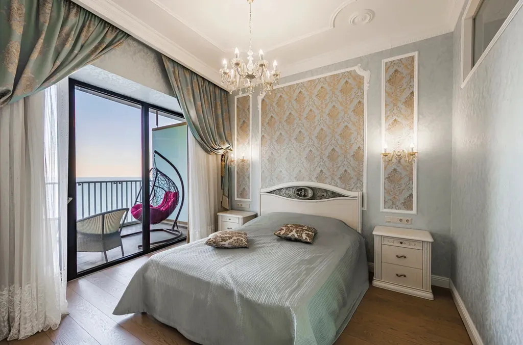 Большой апартамент с видом на море