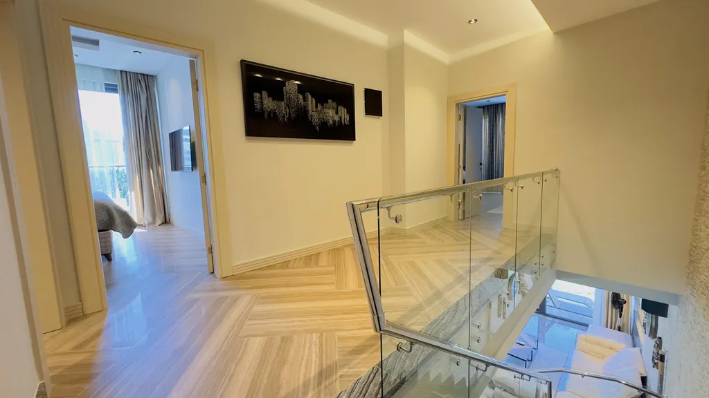 Duplex 3+1 в современном комплексе Via Mar Residence с выходом в сад