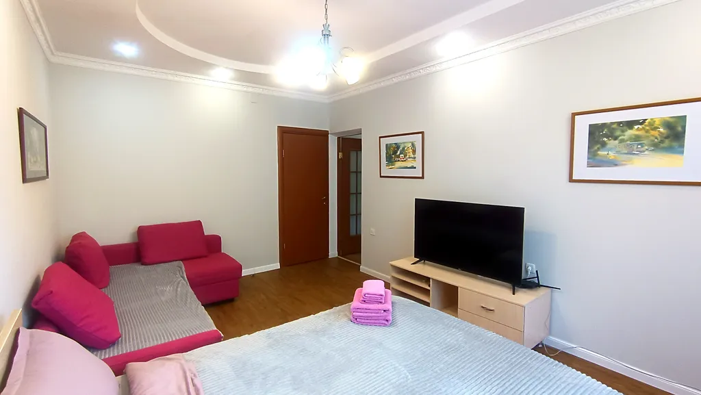 Уютная квартира недалеко от метро Алатау и по. Абая