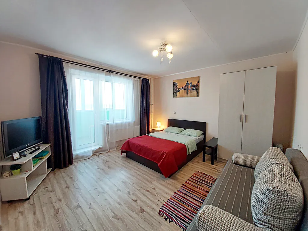 Квартира Просторная студия с видом на Урал в центре города — аренда посуточно в Магнитогорск