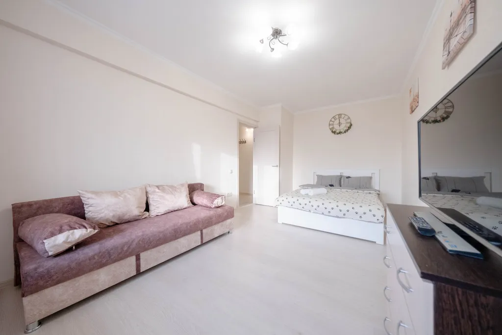 Апартаменты студия на четверых в отличном районе