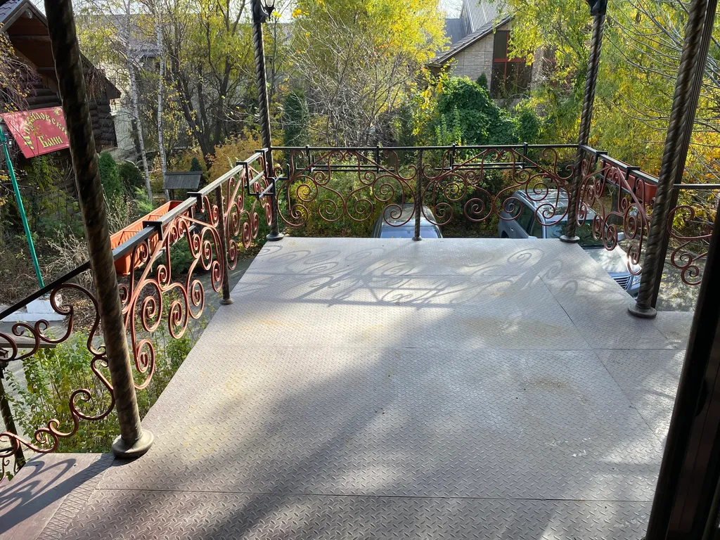 Гостиница с садом и баней