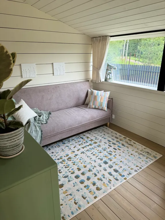 Уютный загородный дом в тишине