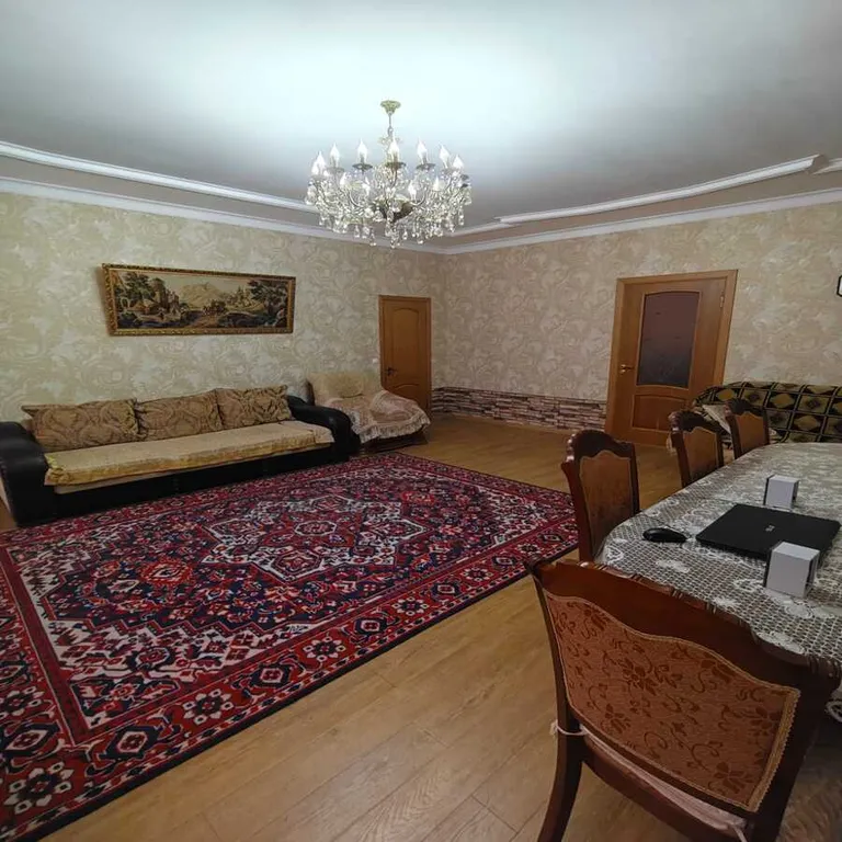 Честный дом неподалеку от моря