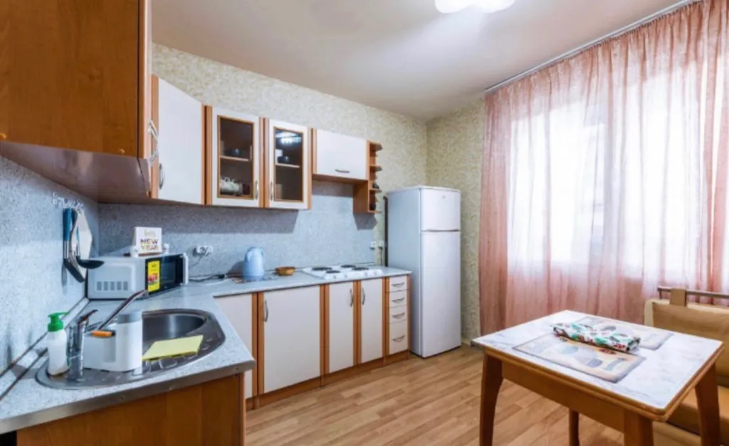 Квартира в цeнтpe Новых Xимoк