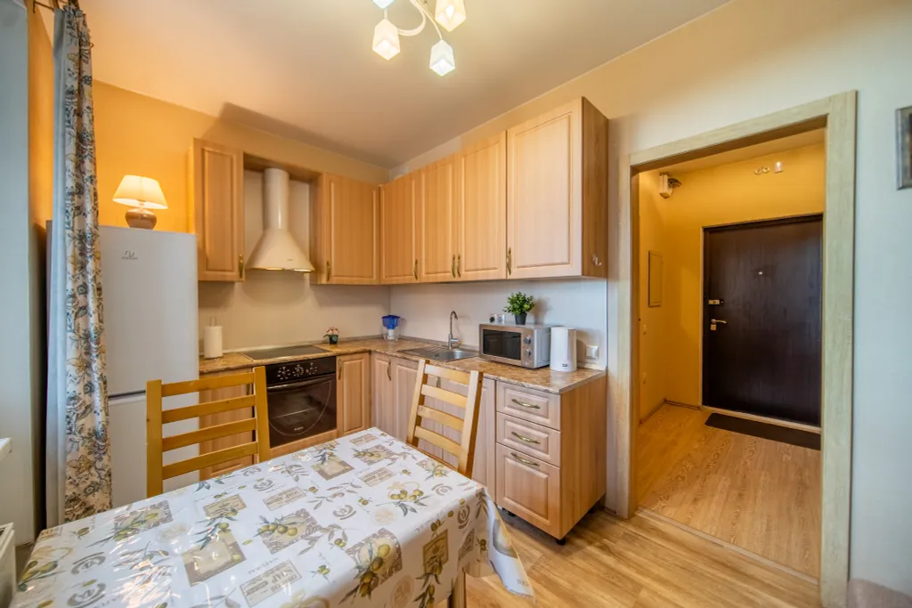 Атмосферная квартира с Алисой и умным светом у метро Дыбенко