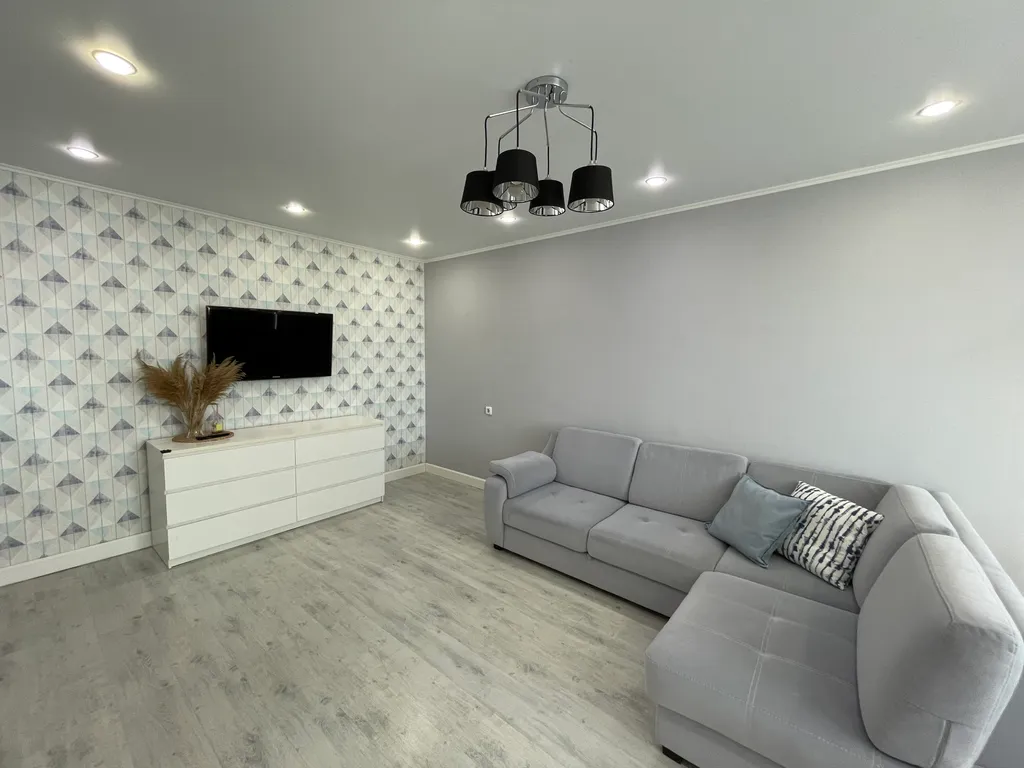 Уютная квартира в центре города — аренда посуточно в Туймазы