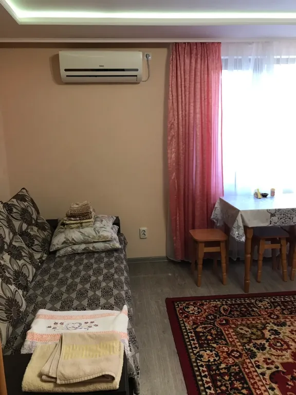 Квартира Комната — аренда посуточно в Партенит