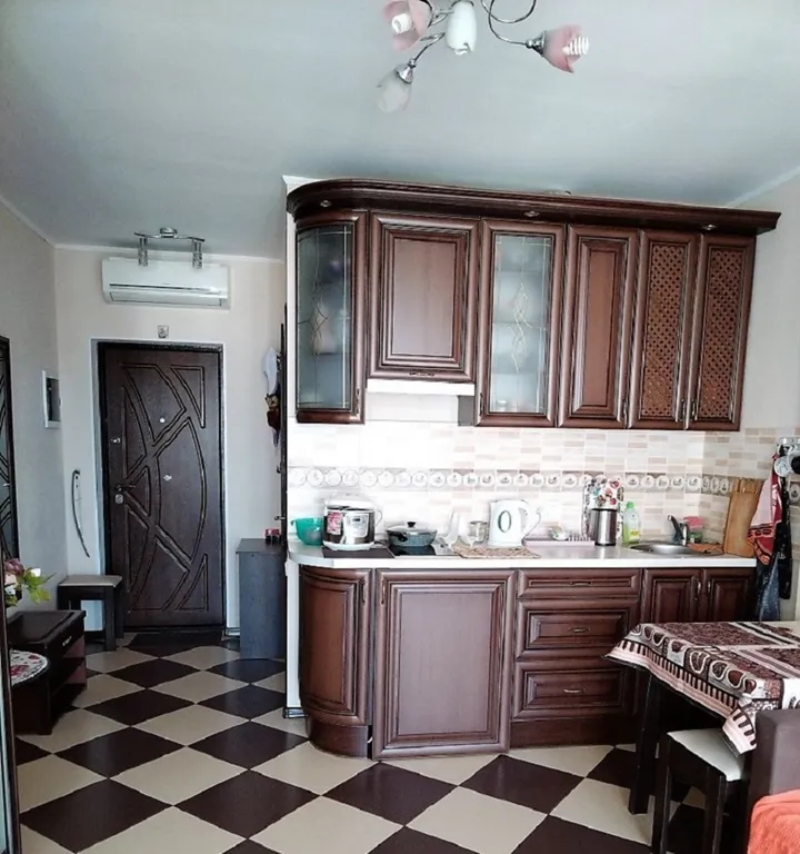 Уютная квартира в центре города — аренда посуточно в Алупка