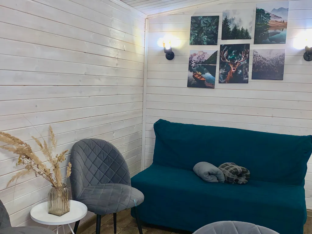 Семейная дача с сауной и камином